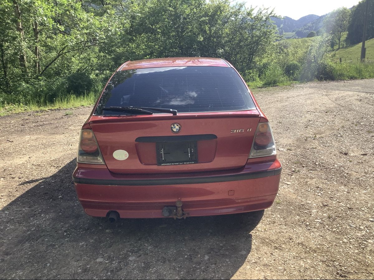 BMW Automobili: BMW 316 ti  compact – Usato da Buttes venduto da Deutz66 7