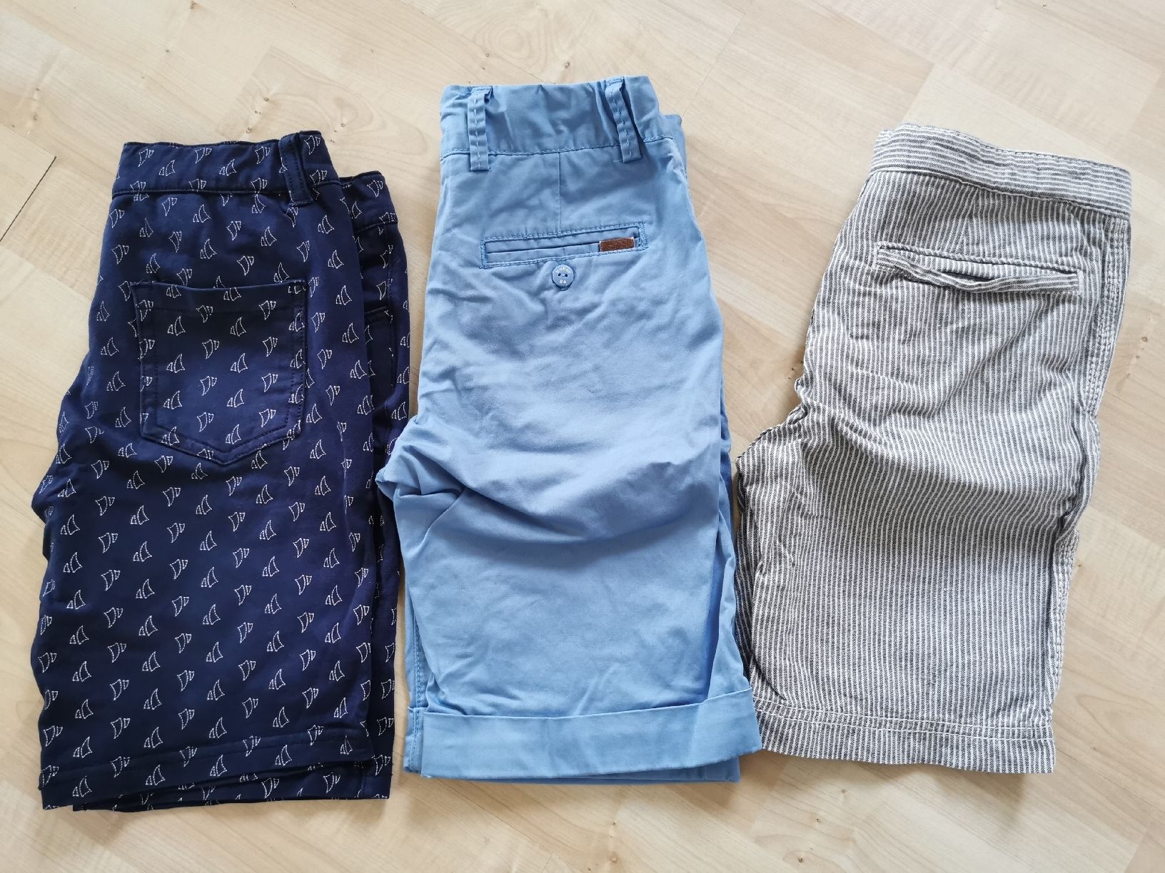 Ensembles coordonnés: shorts grösse 122 – D'occasion à Oberentfelden par bienemaaja 1