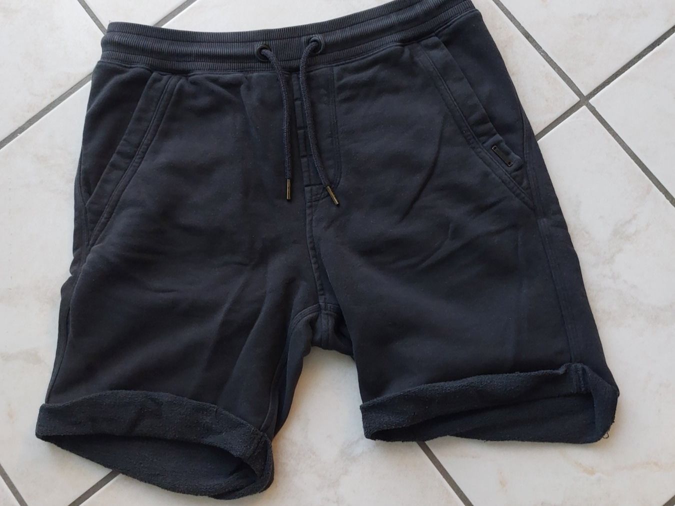 O'Neill Pantaloni: O'Neill Herren Shorts Gr. S – Usato da Schmitten venduto da JasiStern