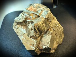 Katzengold Stein Pyrit