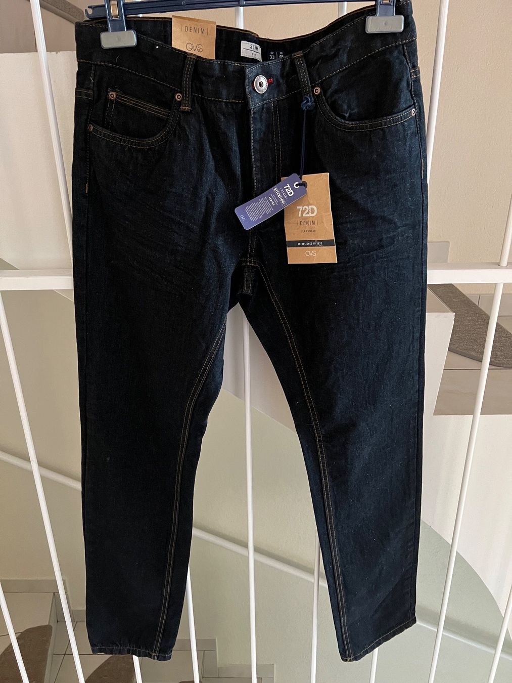 Jeans: Jeans neuf 72D taille 33 – Nuovo e nell'imballaggio originale da Savagnier venduto da Pivovar2