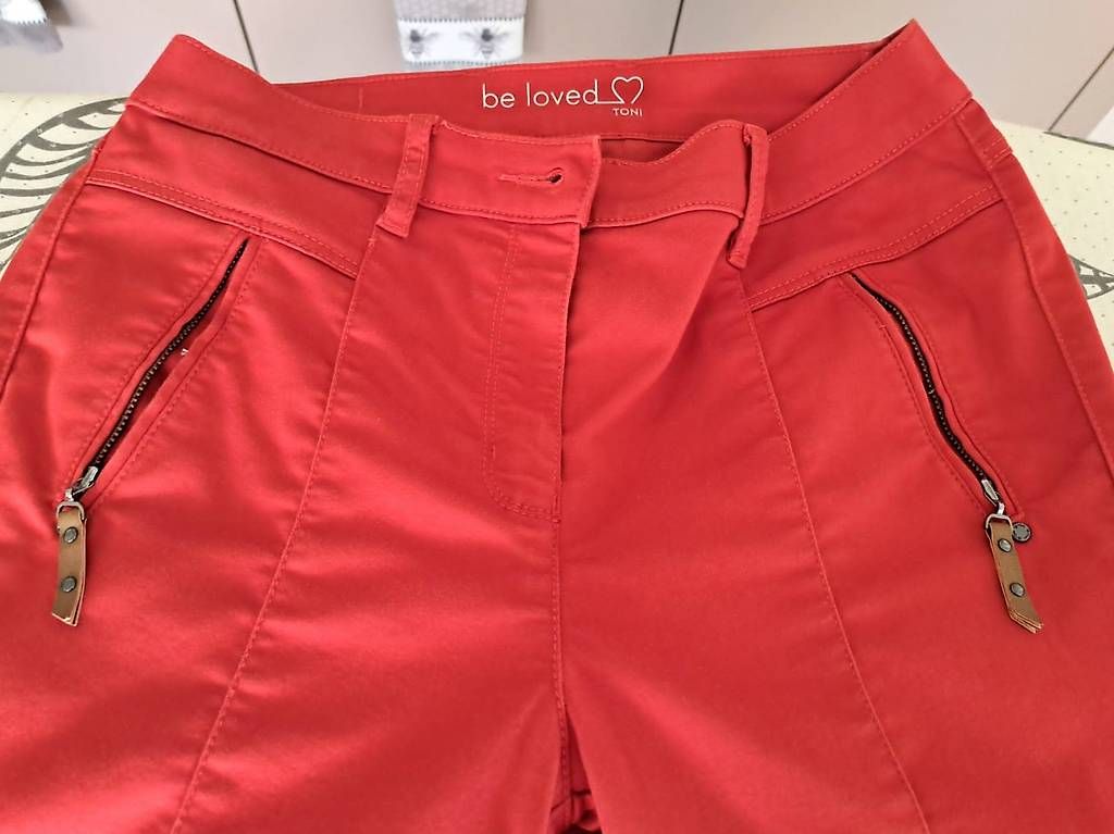 Pantaloni: Rote Damenhose, Grösse 38 – Nuovo (secondo la descrizione) da Zürich venduto da dan_2l5r 1
