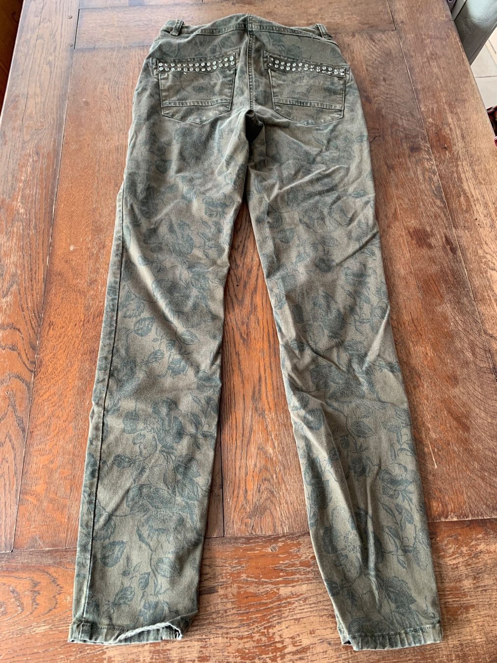 Jeans: Jeans Damen Gr. 36 – Usato da Oberweningen venduto da Bumblebee2 1