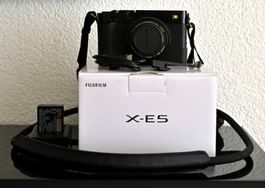 Fujifilm X-E5 complete set lenses with accesories