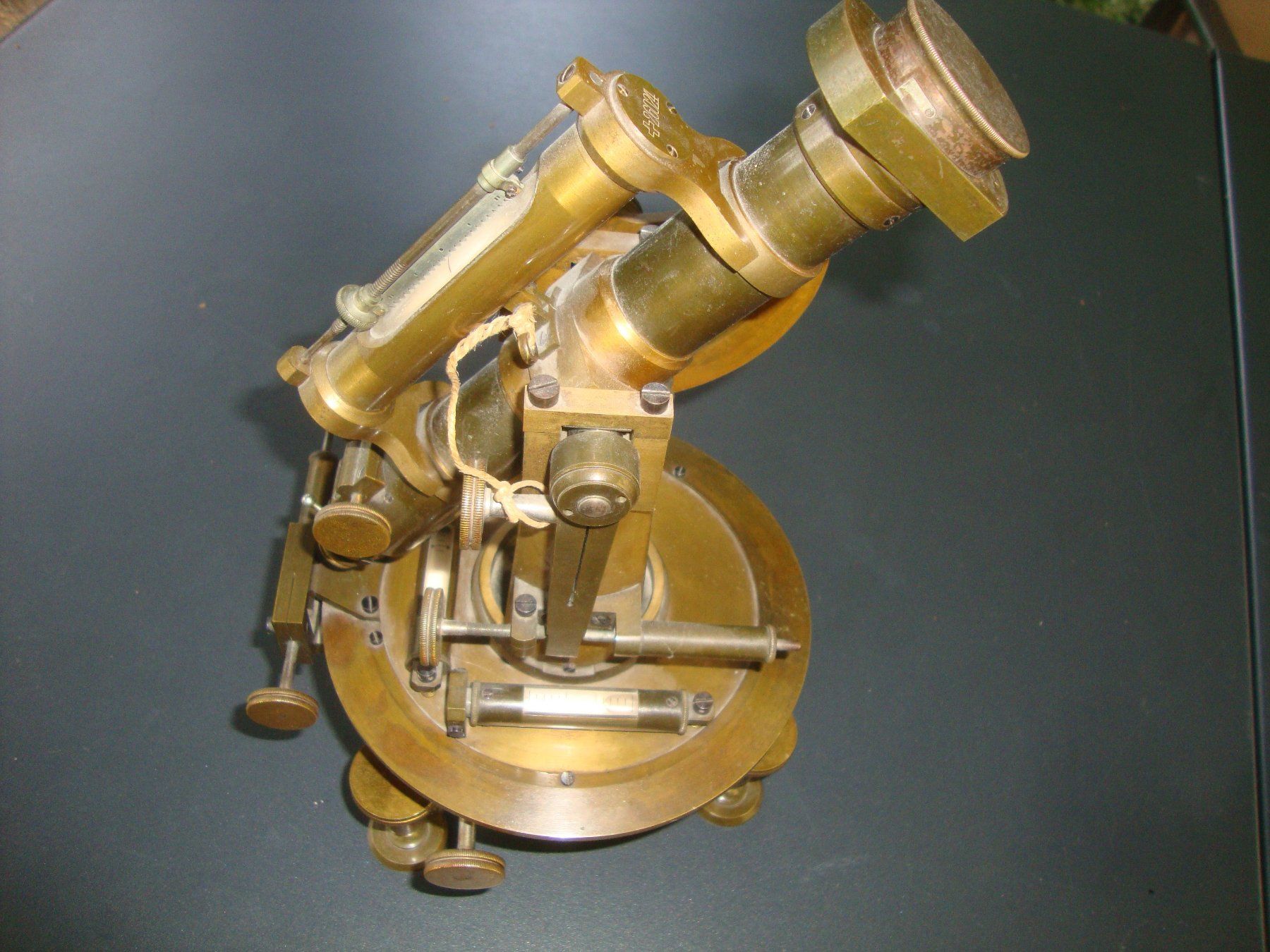 Mesurer: Antikes Messgerät, Sextant? Theodolit? Kern Schweiz – D'occasion à Winterthur par halle07 8