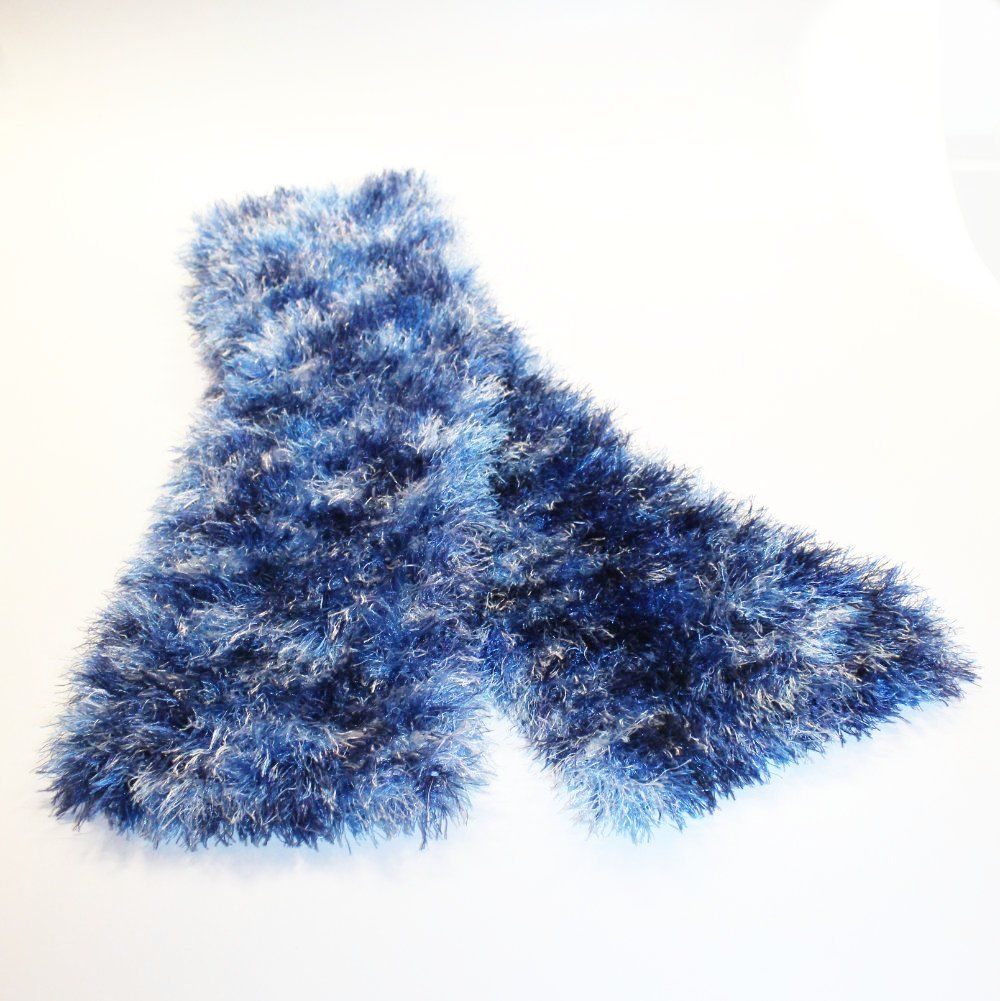 Foulards, Tücher & Schals: Strickschal, Noppengarn, handgestrickt, neuwertig – Neu (gemäss Beschreibung) aus Weggis von daisyflower