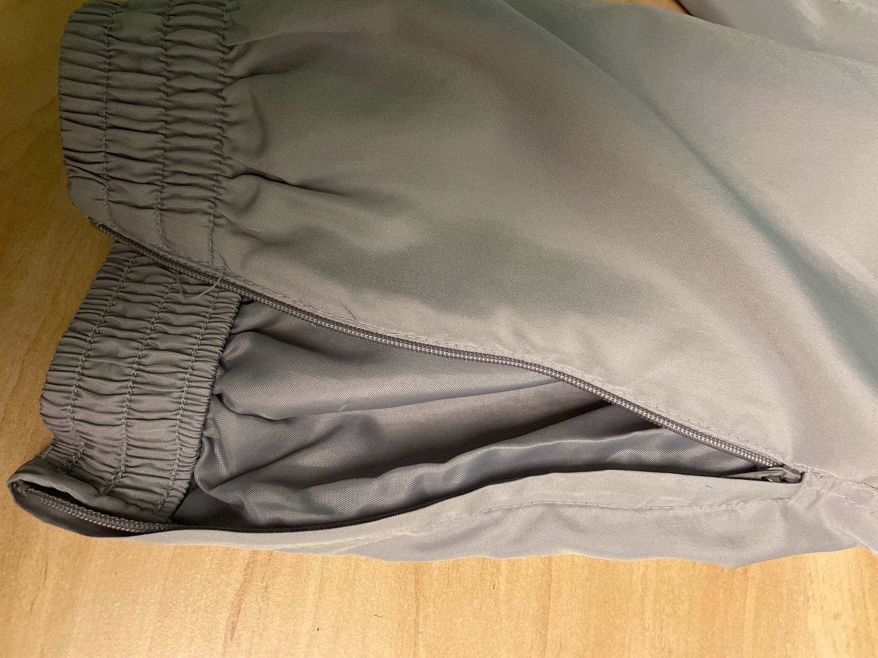 Pantaloni: Graue Switcher Trainingshose Gr.134 – Usato da Obergerlafingen venduto da cabo4 3