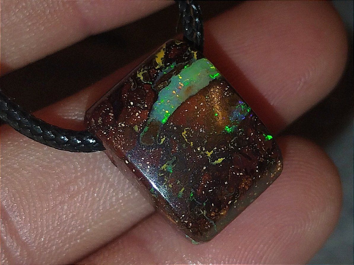 Pietre preziose: Natürlicher Australischer Boulder Opal Anhänger – Usato da Uerkheim venduto da Winwinner 4