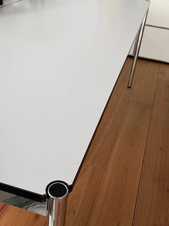 USM Tables: USM Haller Tisch 75x200 cm – D'occasion à Heimiswil par gemschi04 2