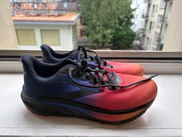Laufschuhe Brooks Ghost 17 praktisch neu