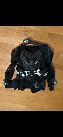 Leatt 5.5 Protektorenjacke Grösse S/M 160-172 cm