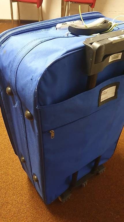 Valigie: Reisekoffer, Koffer – Usato da Uzwil venduto da Ak20010 1