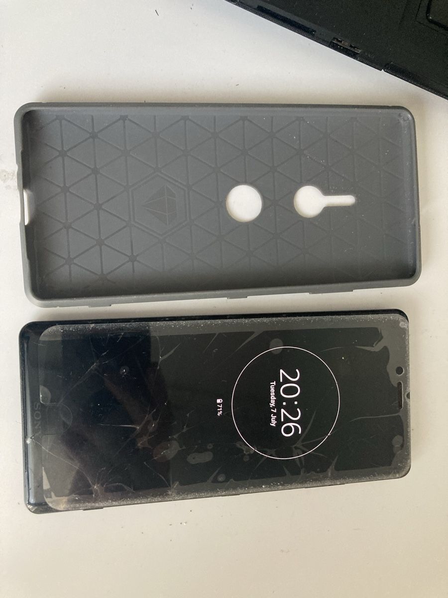 Sony Portables: Sony Xperia XZ3 – Défectueux à Flawil par rcnkr 4