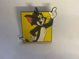 Pin's émaillé Tom et Jerry carré, motif Tom, neuf