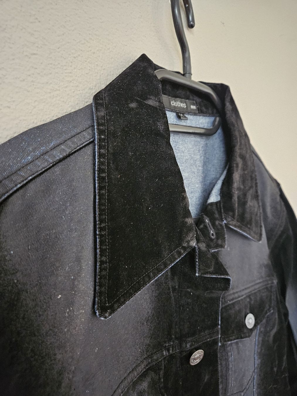 H&M Giacche: 90er Jeansjacke mit Samt – Usato da Eschenbach SG venduto da MarThu 1