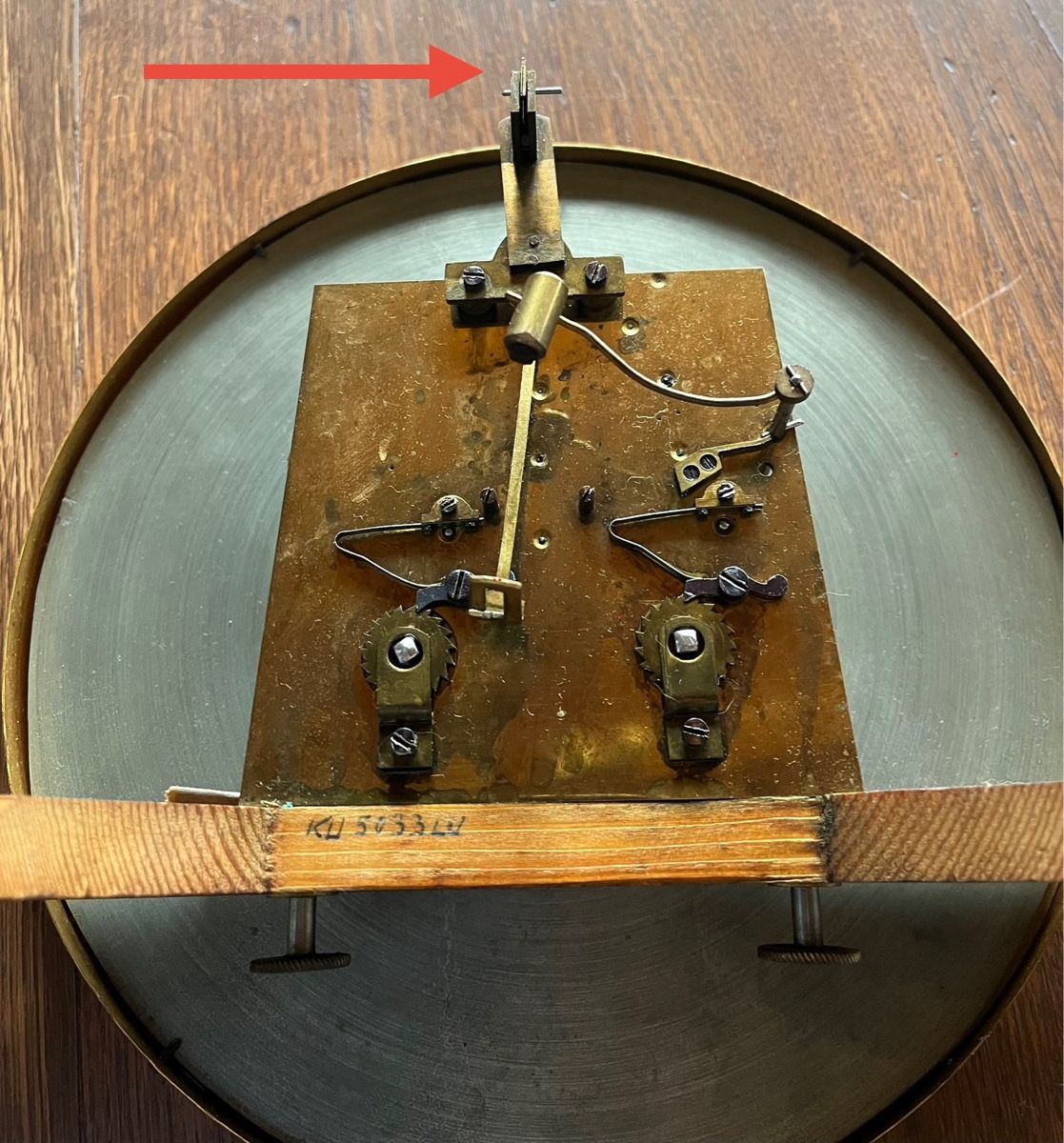 Orologi da terra & Orologi da parete: Antike Jugendstil Wanduhr – Usato da Kriens venduto da Bangkapi 9