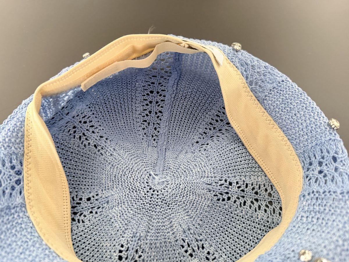 Max Mara Copricapi, berretti & cappellini: Max Mara Embellished Knitted Beret – Nuovo (secondo la descrizione) da Lugano venduto da fer_ckb9 5