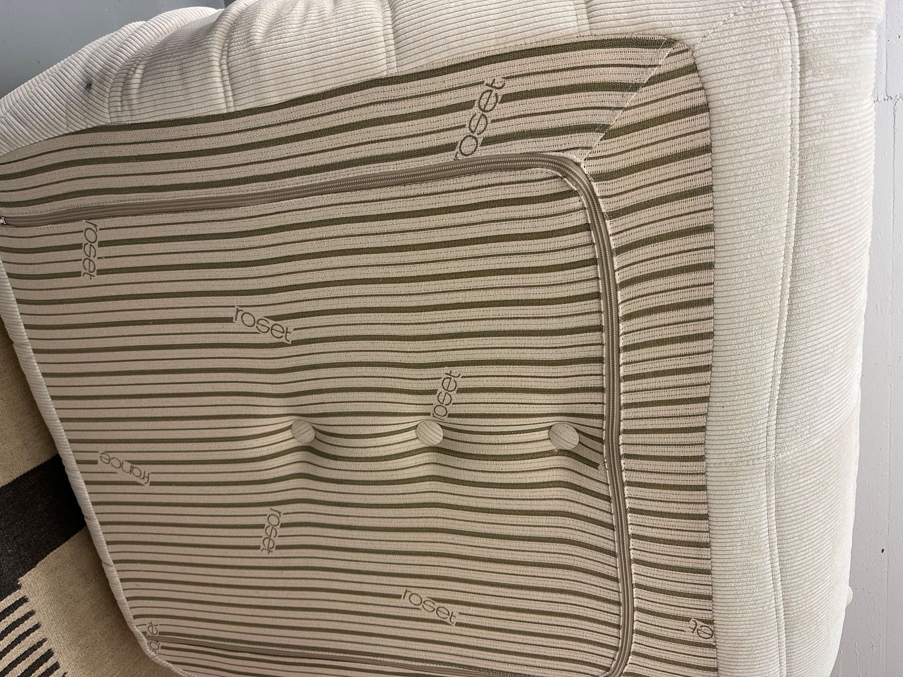 Ligne Roset Poltrone: Neu gepolstertes Togo Set  Sessel + Pouf – Nuovo (secondo la descrizione) da Zürich venduto da ERATOMIUM 7