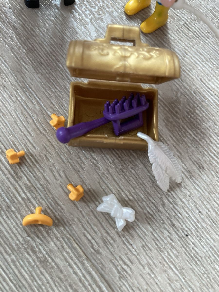 Playmobil Giocattoli: Playmobil Set: Pferdemädchen – Usato da Tenniken venduto da Bombadil8 6