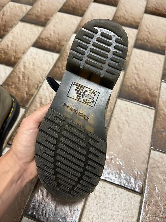 Scarpe da donna: Dr. Martens numero 36 – Usato da Muzzano venduto da lod_vw2v 2