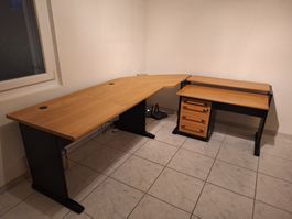 Grosser Eckschreibtisch Ahorn