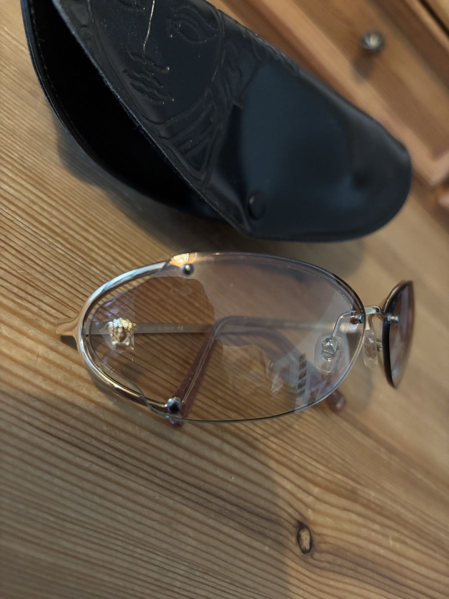 Versace Brillen & Gläser: Versace Sonnenbrille – Gebraucht aus Matten b. Interlaken von Schneehase03 1