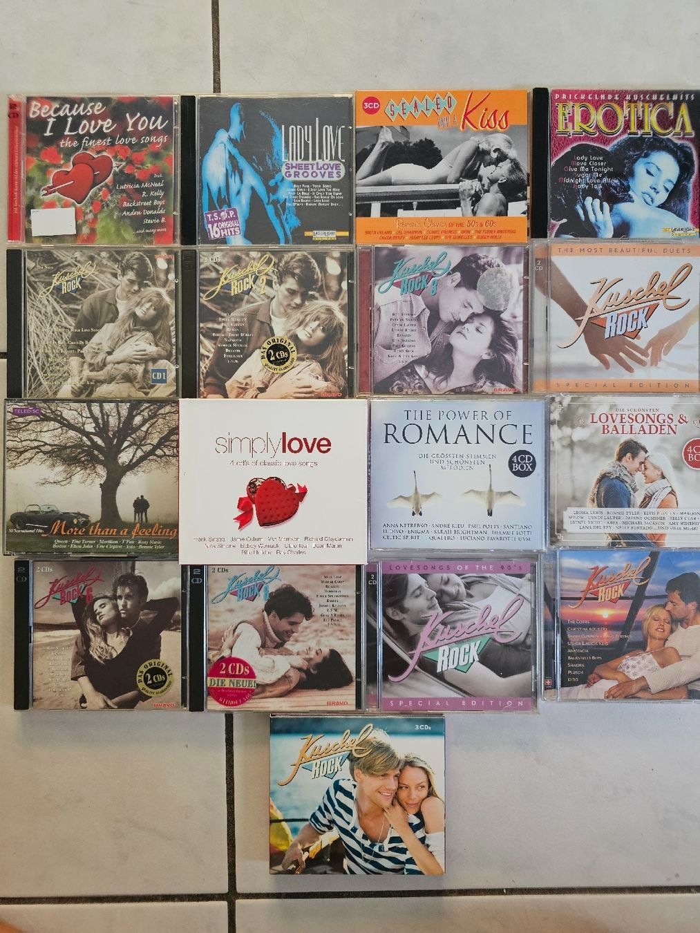CD: RIESIGE CD SAMMLUNG - Sampler verschiedenster Genres... – Usato da Biberist venduto da Foolio0 6