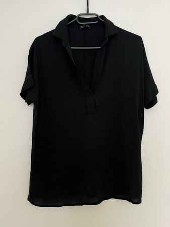 Shirt von Massimo Dutti Gr. XS, Farbe schwarz