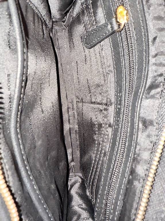 Michael Kors Borse da donna: MK Tasche schwarz – Usato da Adligenswil venduto da ecirtaeb74 1