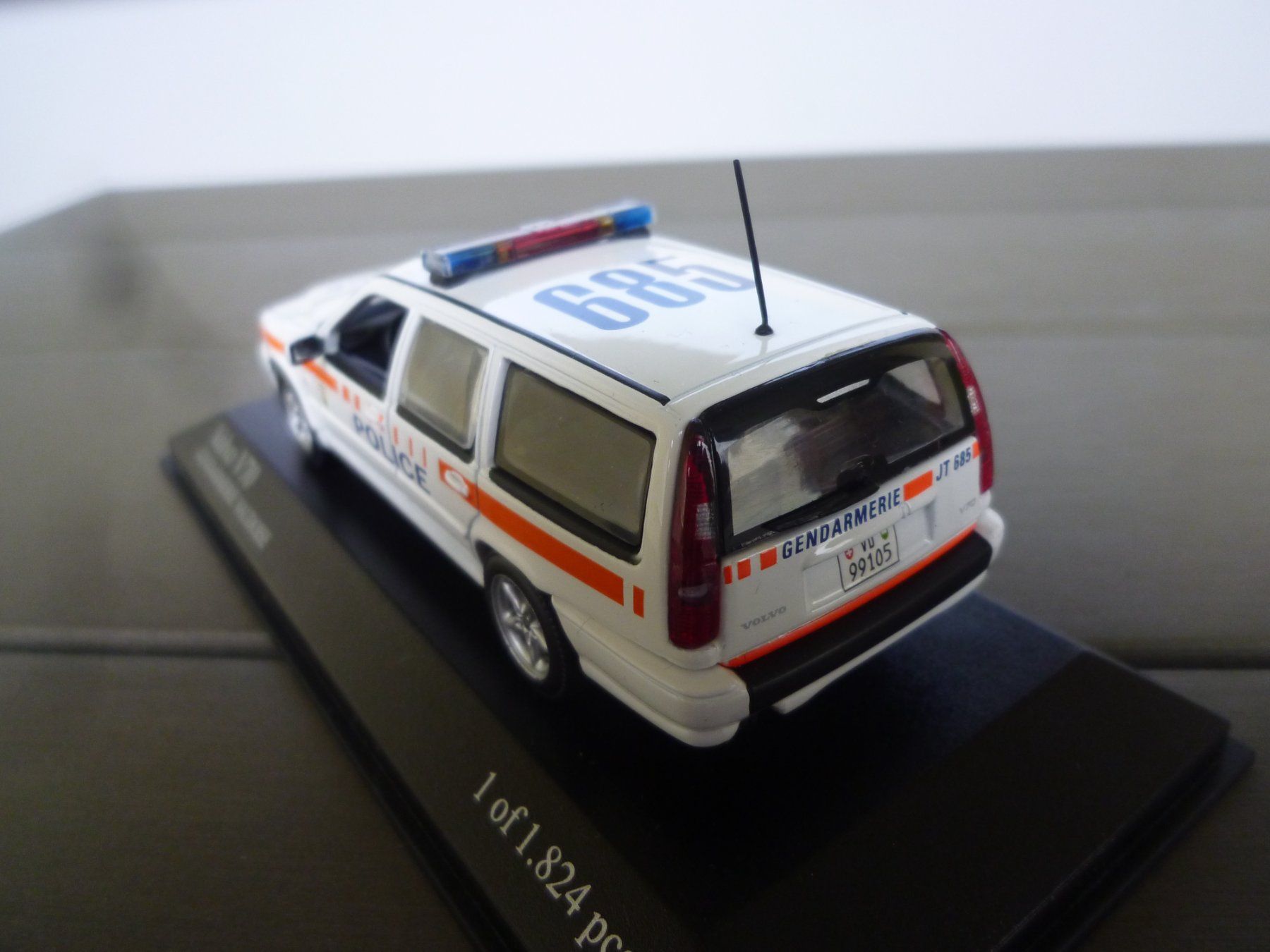 Volvo Modellini d'auto: Volvo V70 Gendarmerie Vaudoise – Nuovo (secondo la descrizione) da Flawil venduto da Imperiosud 2