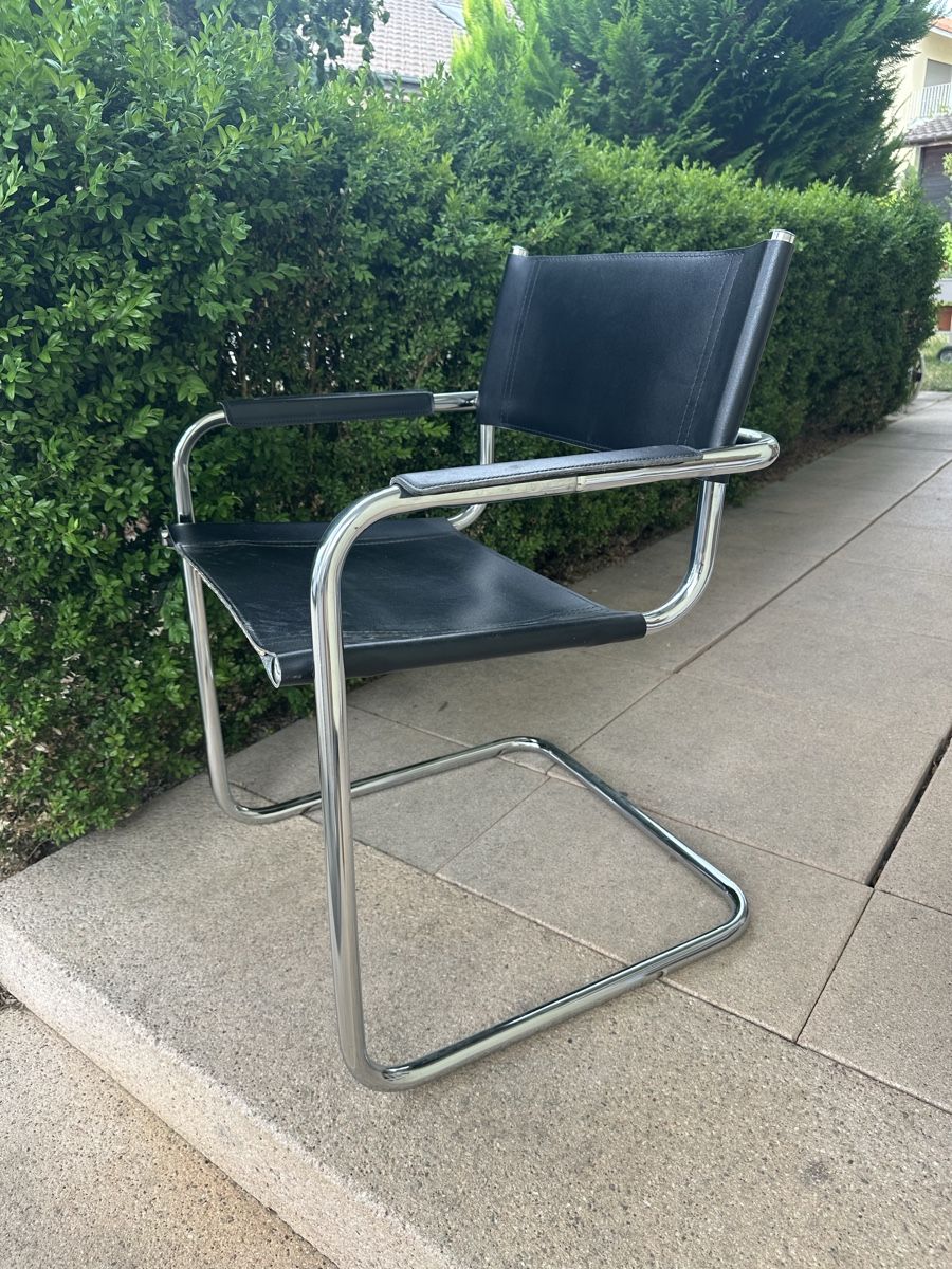 Chaises: Chaises design - chrome/cuir noir – D'occasion à Rossens FR par ell_5y6y