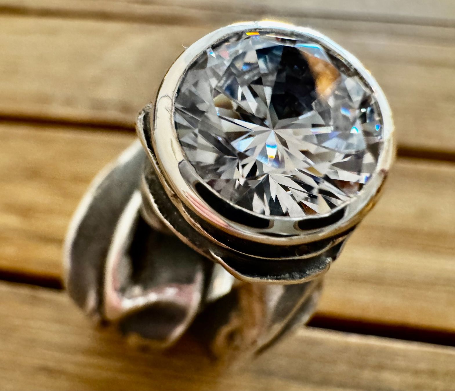Anelli: Umwerfender Ring – Nuovo e nell'imballaggio originale da Jona venduto da Herzschmiede 1