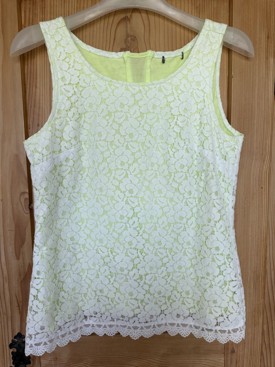 Tops: Top Street One mit weisser Spitze – Gebraucht aus Lohn-Ammannsegg von mar_wy2h