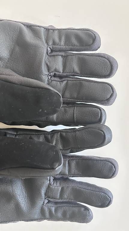 Handschuhe & Handstulpen: Dope Winterhandschuhe – Gebraucht aus Moosseedorf von col_h8jg 3