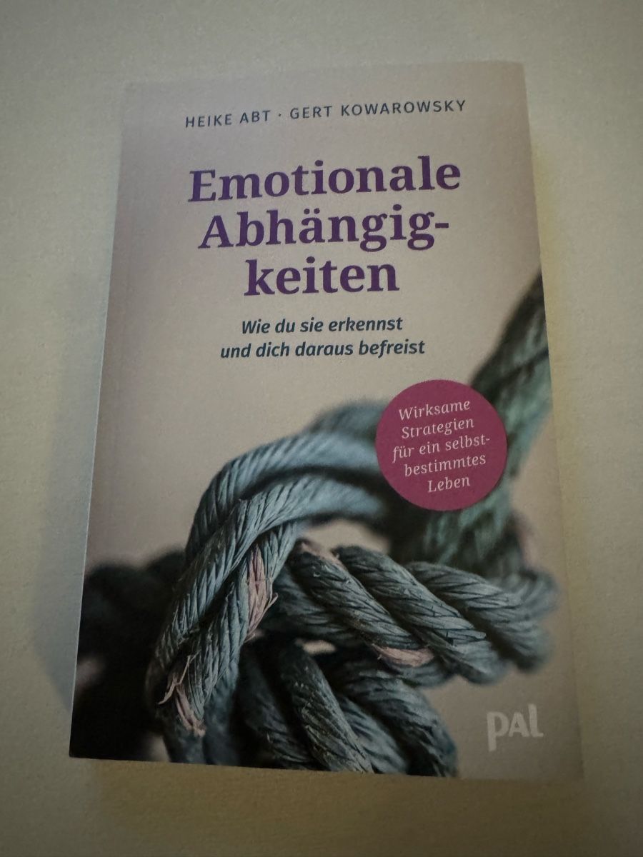 Libri: Emotionale Abhängigkeiten - Buch – Nuovo (secondo la descrizione) da Zürich venduto da Selina_Hi