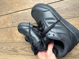 Adidas Sneakers Jungs 32