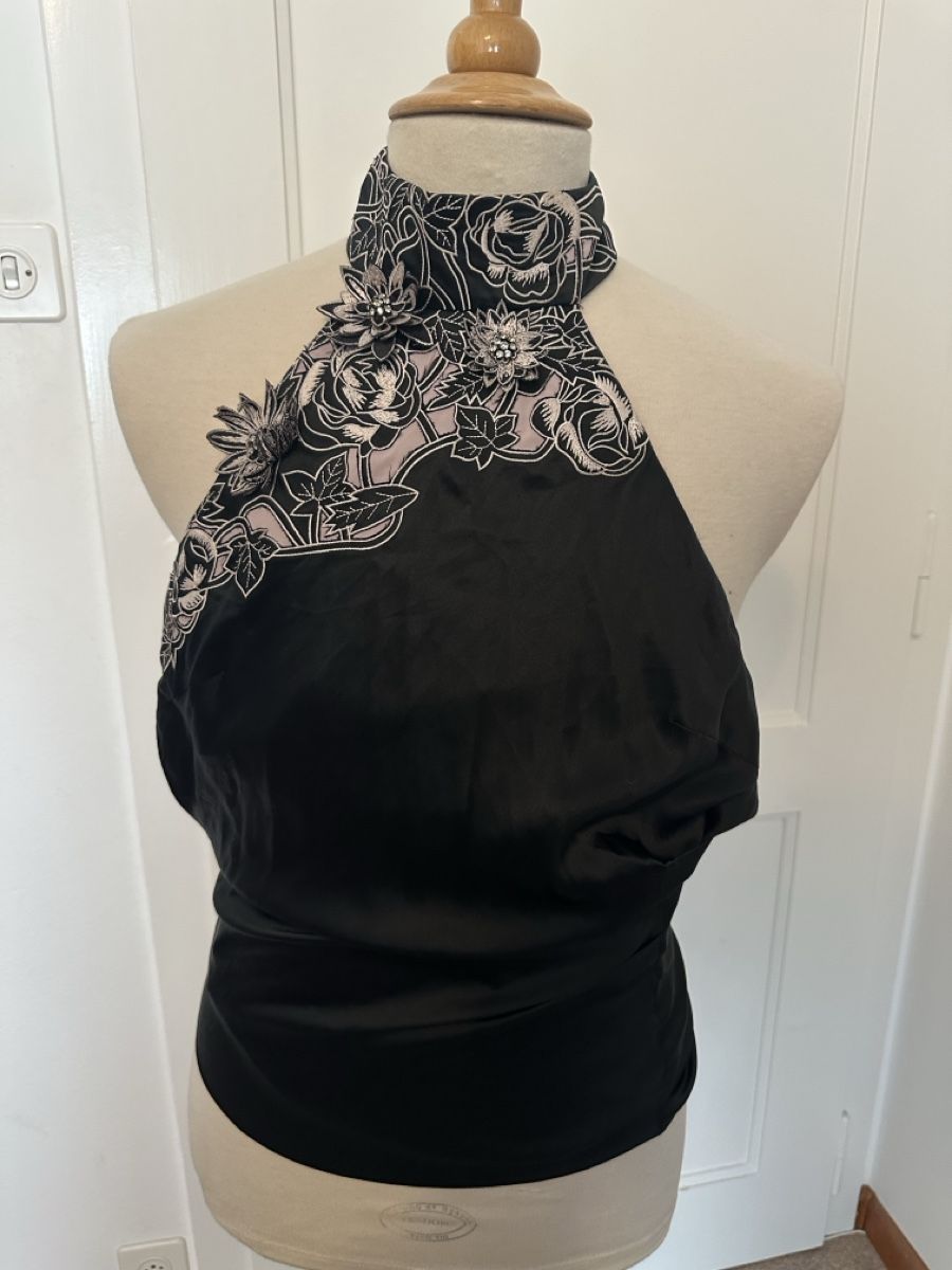 Karen Millen Top: Karen millen Haut Noir médium – Usato da Genève venduto da Bacha1