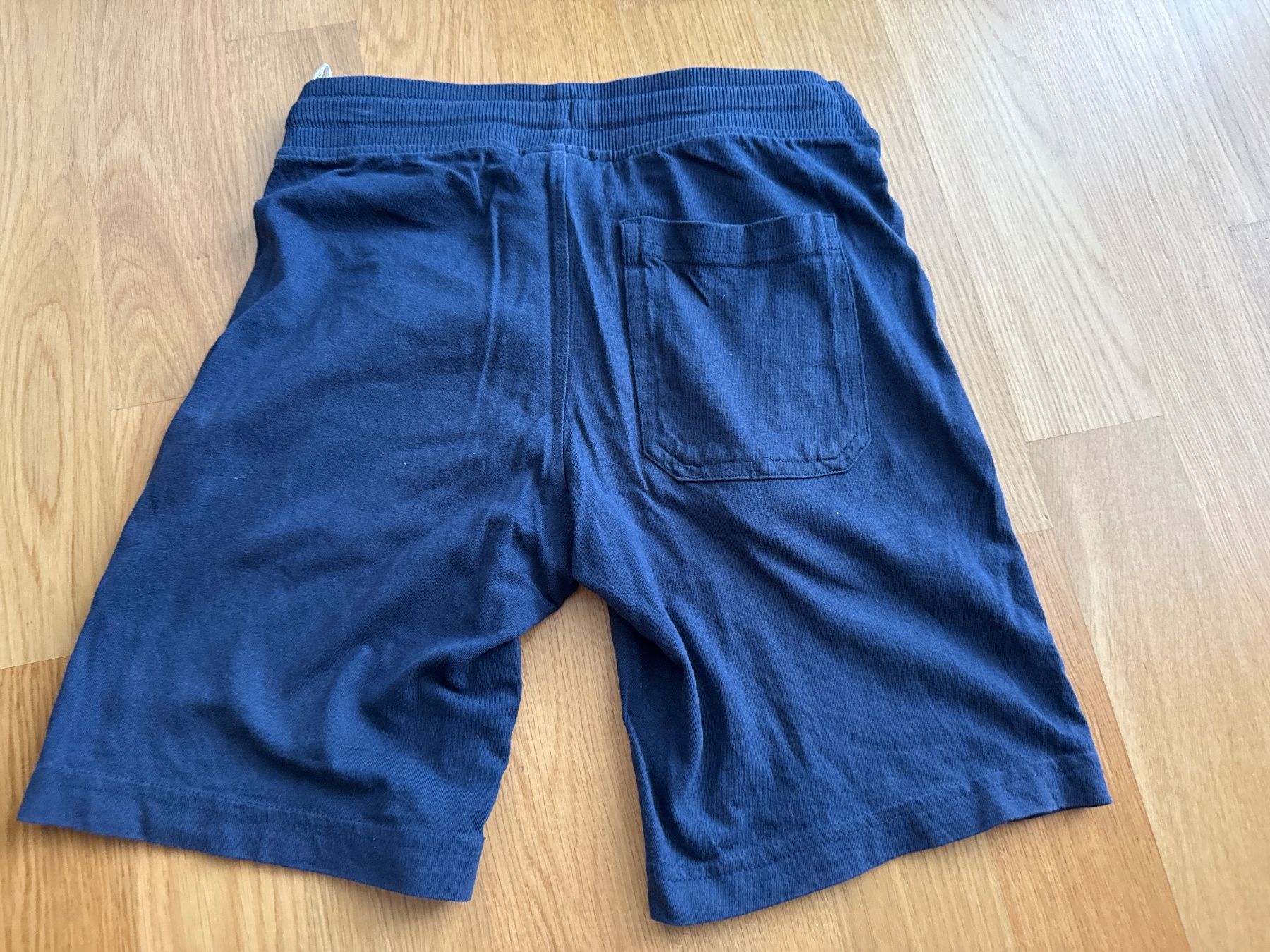 Pantaloni: Shorts Gr. 128 – Usato da Zürich venduto da Lucinka21 1