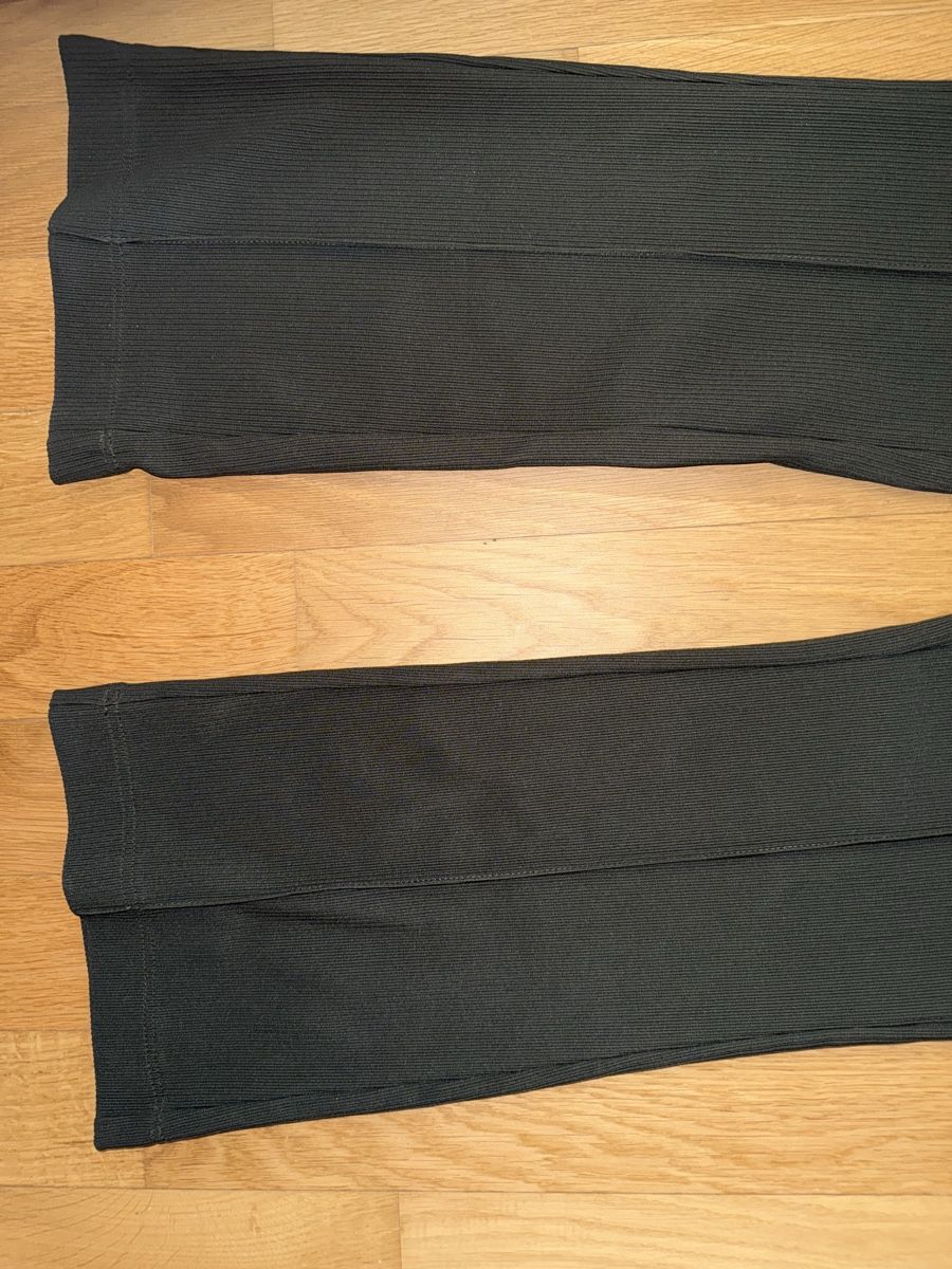Only Pantaloni: Only Stoffhose dunkelgrün Grösse S – Usato da Winterthur venduto da yar_dpp8 1