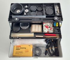 Werkzeug-Koffer mit viel Zubehör für Film/Foto - Bearbeitung