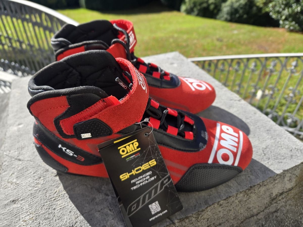 OMP Scarpe da uomo: Chaussures neuves de karting OMP taille 38 – Nuovo e nell'imballaggio originale da Lausanne venduto da Flo1006 1