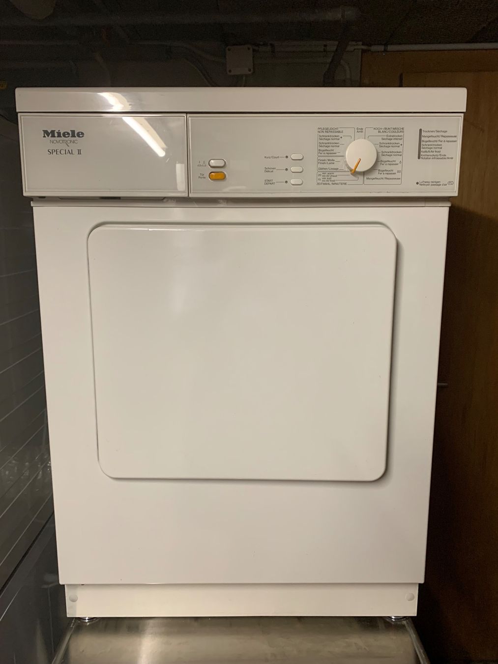 Miele Asciugatrici: Sèche-linge Miele à évacuation – Usato da choex venduto da con_h7vh