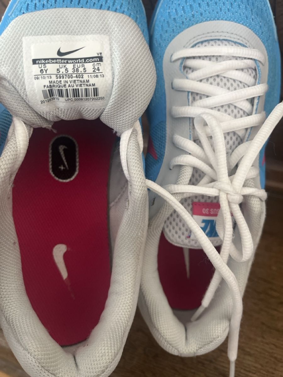 Nike Scarpe da uomo: Nike Spotsschuhe Running Shoes, Gr 38.5 – Usato da Uetikon am See venduto da erz13 6