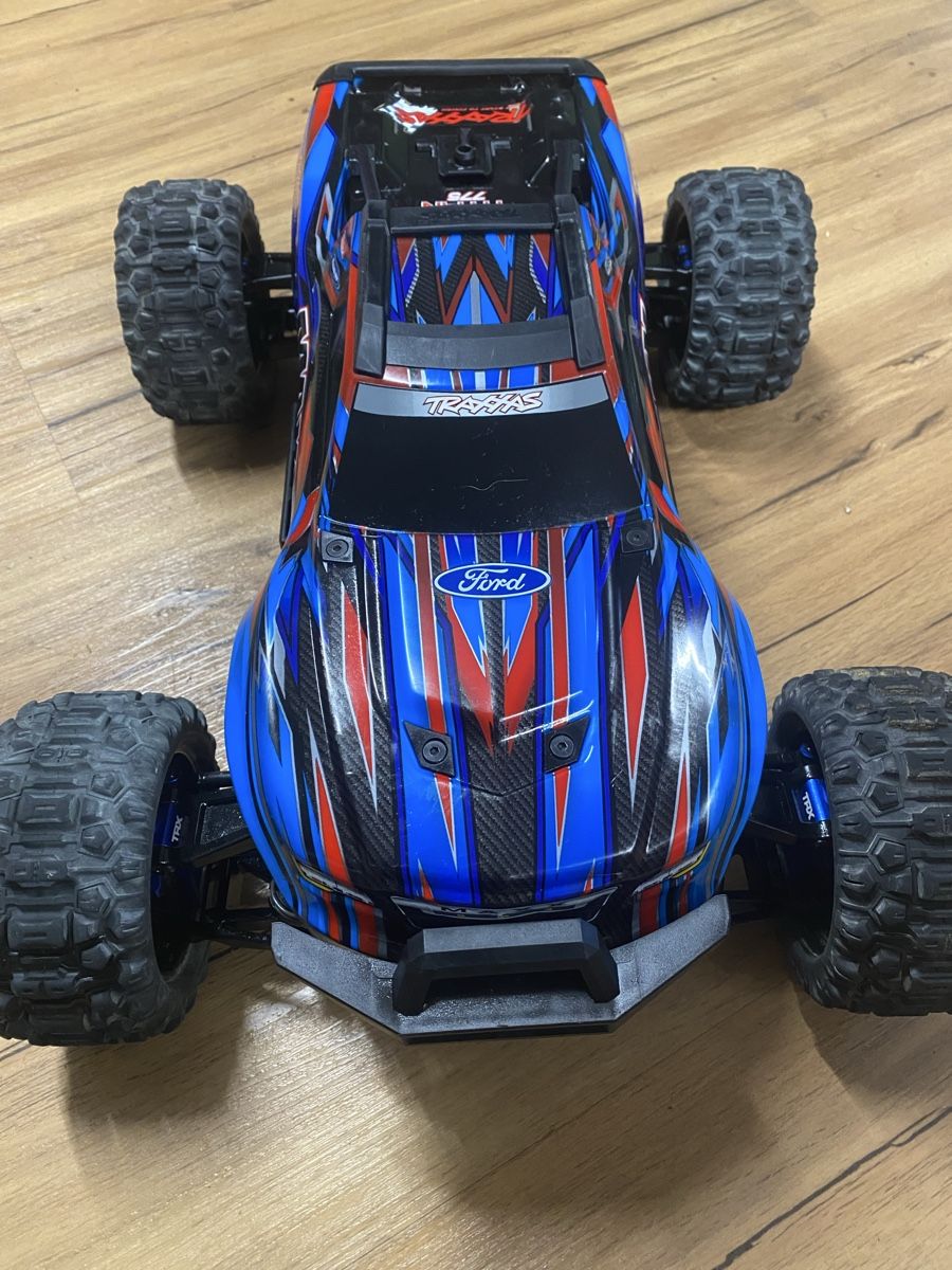 Traxxas Modellismo RC: RC Auto Traxxas Maxx Ultimate Ford Modell gebraucht – Usato da Hinteregg venduto da RomanoB 1