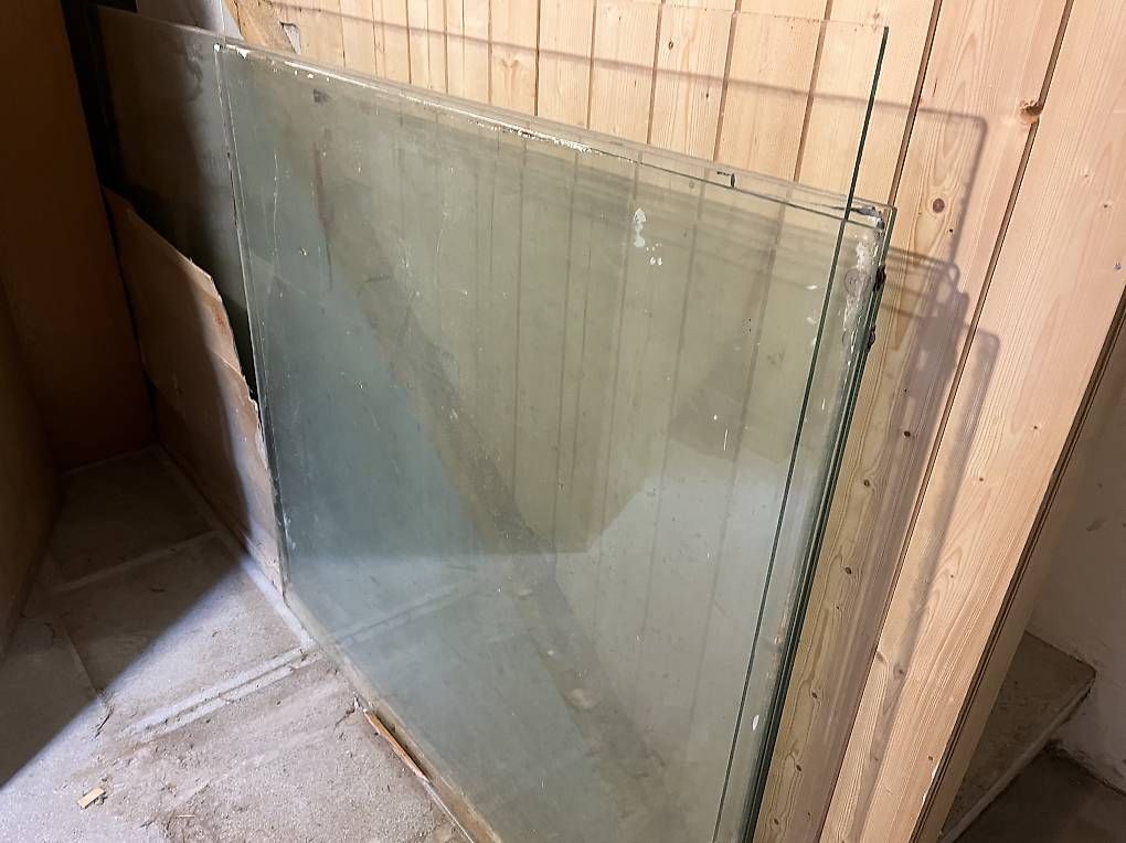 Bicchieri: Glasscheiben Wintergarten Gewächshaus – Usato da Frutigen venduto da gpt_9rs5 1