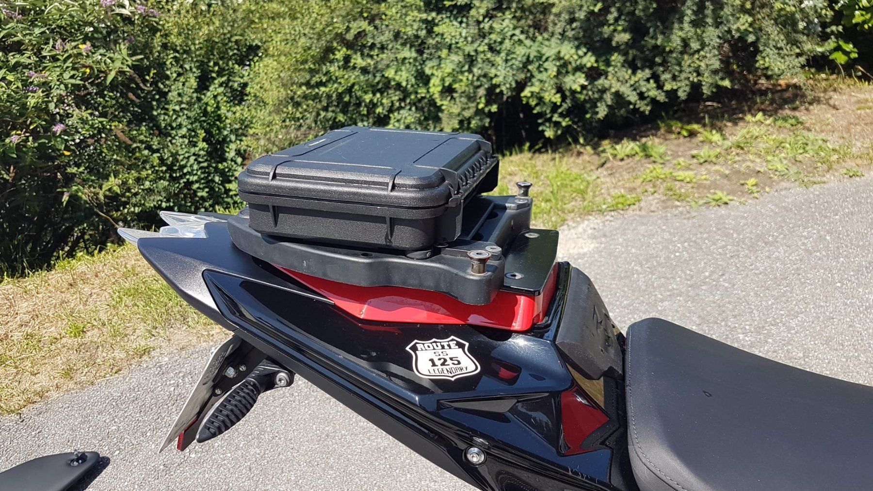 Strada: bmw s1000r support top case – Usato da Arvillard (Salins) venduto da Cloclo10 2