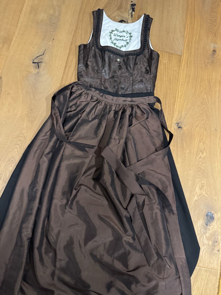 Robes: Dirndl – D'occasion à Saas im Prättigau par Holliwood 2