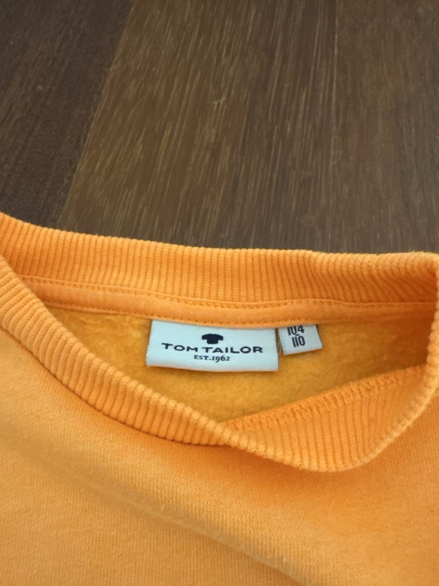 Lotti & Set di vestiti: Kinder Pullover Set Gr. 104: Tom Tailor, Heldentat – Usato da Hagendorn venduto da benjamin.peter 5