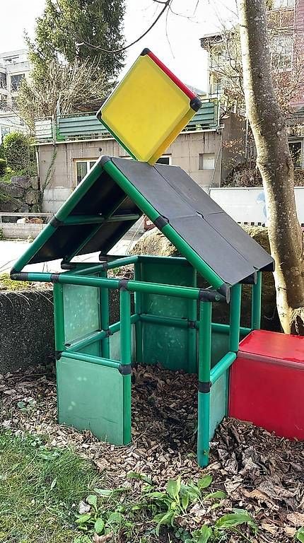 Spielhäuser: Quadro Starter-Set 2 Haus – Gebraucht aus Pfäffikon Sz von alar