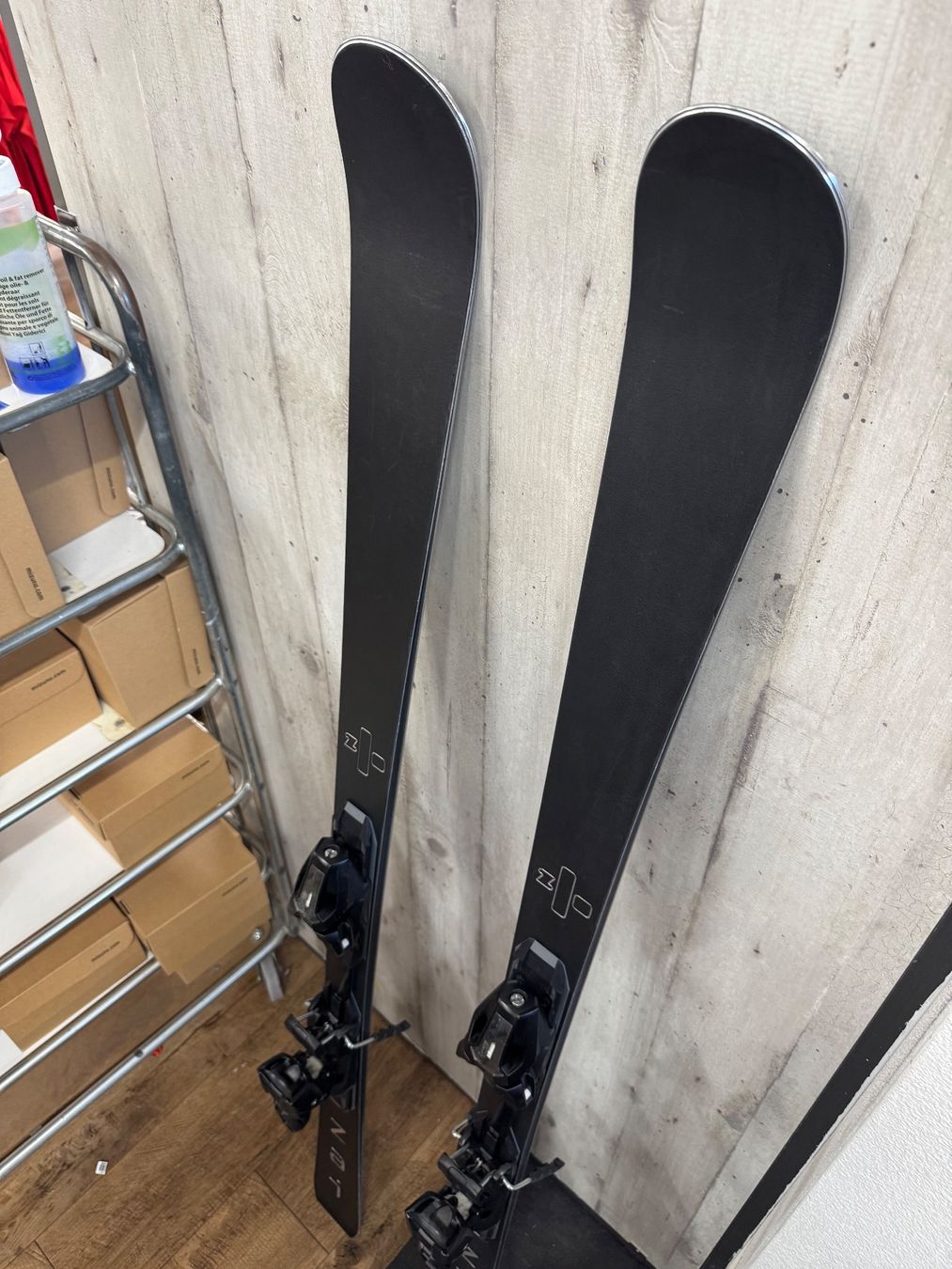 Zai Sci: ZAI Disruptor Black 158 cm inkl. Systembindung – Usato da Sursee venduto da rap_6ztg 1